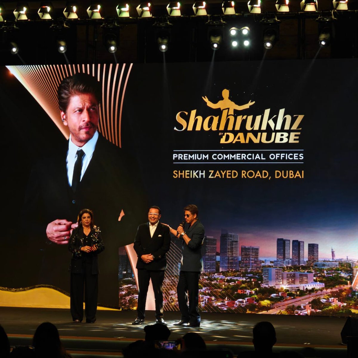 This is what HIGH life looks like 🔥

Waking up knowing that you are SRK hits different 🙈

#Shahrukhz by Danube looks spectacular. Rizwan Sajan, wow!