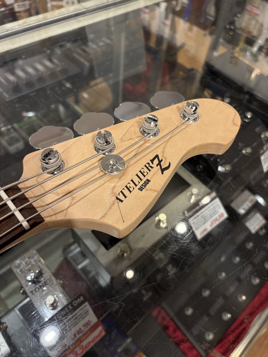 ATELIER Z babyZ-4J Vintage Sonic Blue ショートスケール特有のピッチ