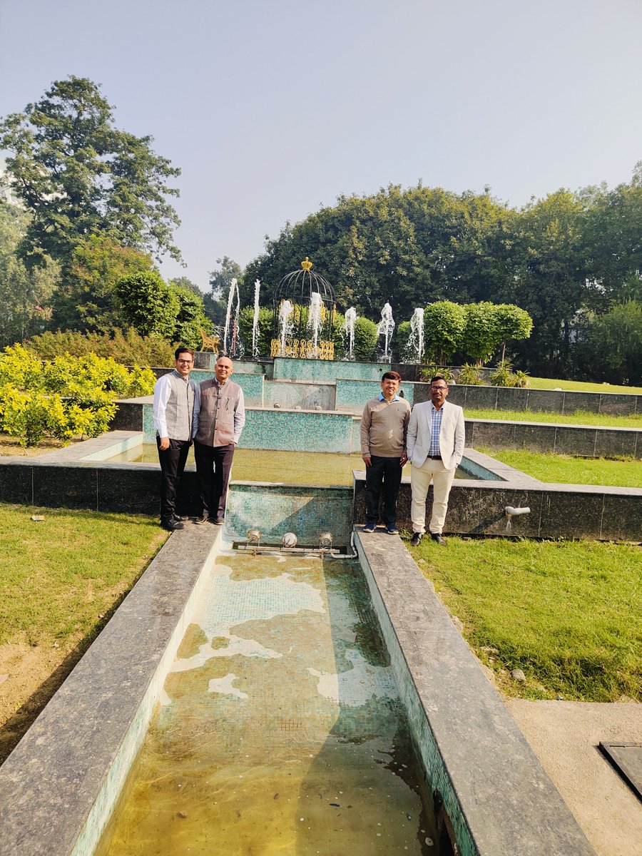 nirajkumar1988's tweet image. A fruitful visit to Rajbhavan (Governor House) Lucknow for NAAC presentation.