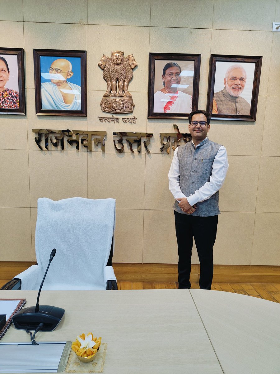 nirajkumar1988's tweet image. A fruitful visit to Rajbhavan (Governor House) Lucknow for NAAC presentation.