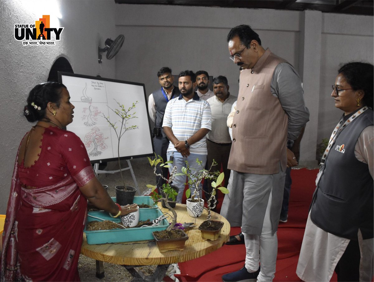 souindia's tweet image. Hon’ble Minister Shri Jitubhai Vaghani visited the Statue of Unity and Vaman Vriksha Vatika, appreciating the vision behind Ekta Nagar’s developmental and ecological initiatives.
#BharatParv #StatueOfUnity #EktaNagar #150YearsOfSardarPatel