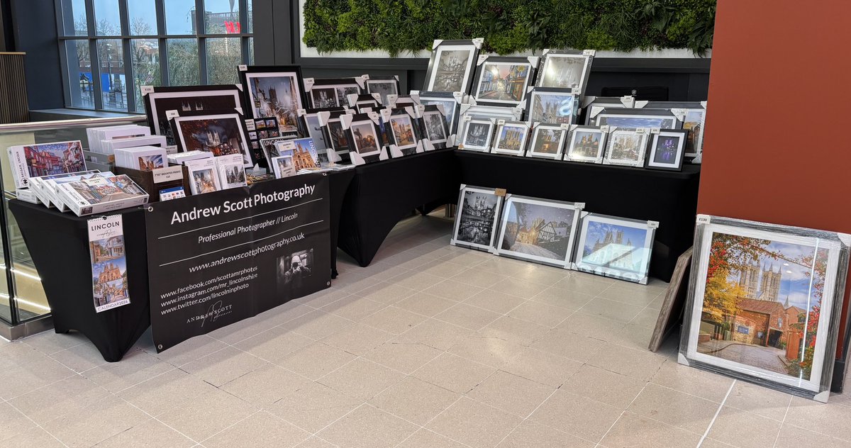 If you're in or passing Lincoln today or tomorrow I have my stall all set up in Waterside Shopping Centre - drop
In and say hello 📸