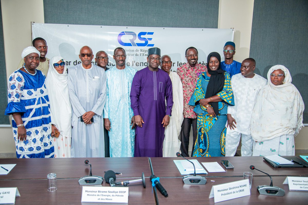 Mepmsenegal's tweet image. La #CRSE a présenté les conclusions de son enquête sur les compteurs et la facturation ⚡️. 

Avec le #MEPM, #SENELEC et les consommateurs, plusieurs améliorations sont recommandées : précision des compteurs, factures claires, digitalisation et meilleure info aux usagers.