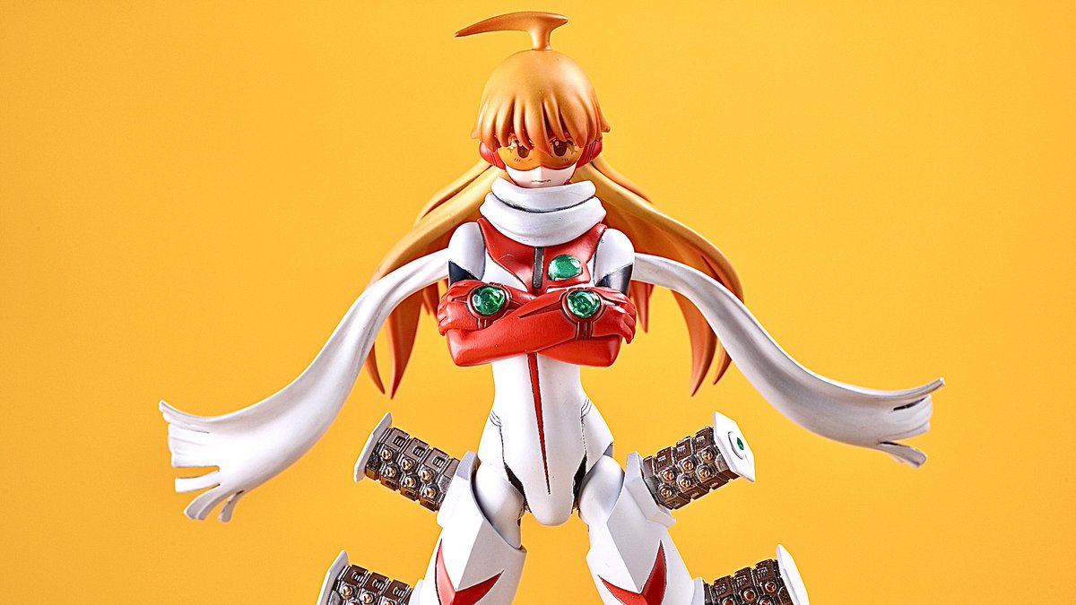 takerunomin's tweet image. MODEROID バスターマシン7号。
髪や肩などの隙間のパテ埋めくらいで大きく手をくわえた所はないですど、いいですね〜😇 ディスヌフはいつでますかグッスマさん？？
撮影:Nineさん@evolve910 

#MODEROID 
#トップをねらえ2