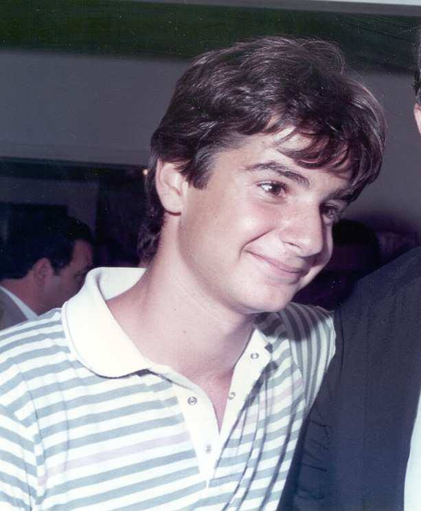 Μετά τον γύρο του κόσμου σε 80 ημέρες, ακολουθεί 
Ο δεκαπενταετής πλοίαρχος