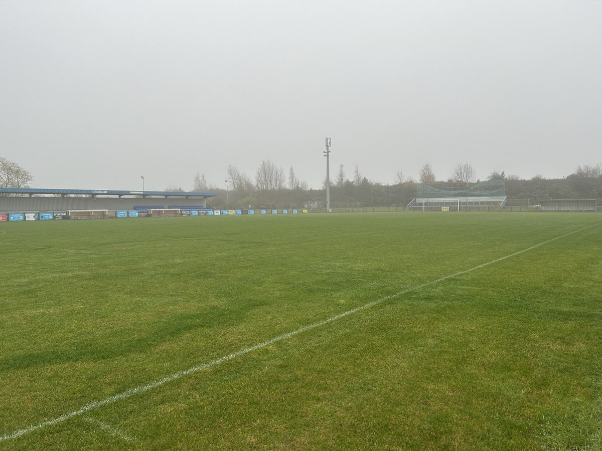 PaulDGentle's tweet photo. @ArleseyTownFC v @HarlowTownFC GAME ON https://t.co/PIQrlJdNjx