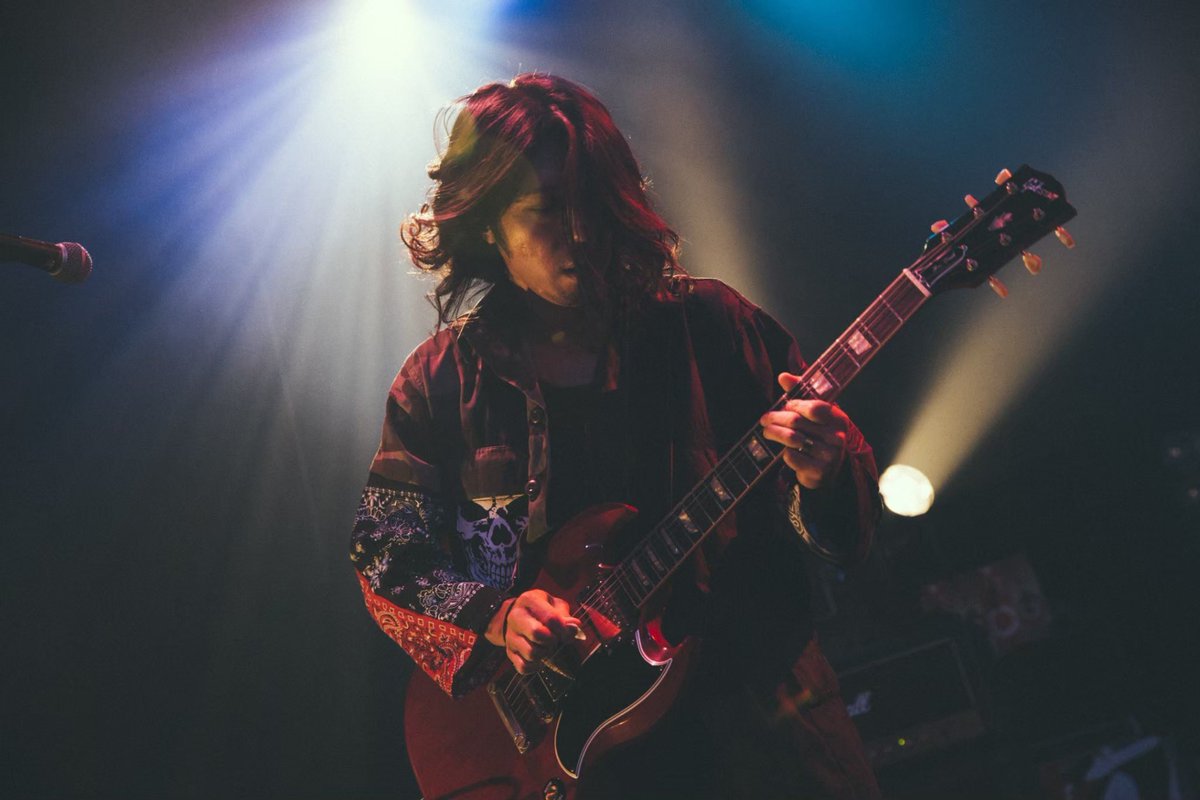 jealkb_official's tweet image. 《ファイナルゲスト》

jealkb結成20周年記念ツアー
『二十歳薔薇ノ東東名阪東 FINAL』

◆12/14(日)
📍Veats Shibuya

【スペシャルゲスト】
🎸sapoto(ex-jealkb)

▼チケット販売中▼
eplus.jp/sf/detail/4395…

久々の共演お楽しみに！

#jealkb
#jkb20th