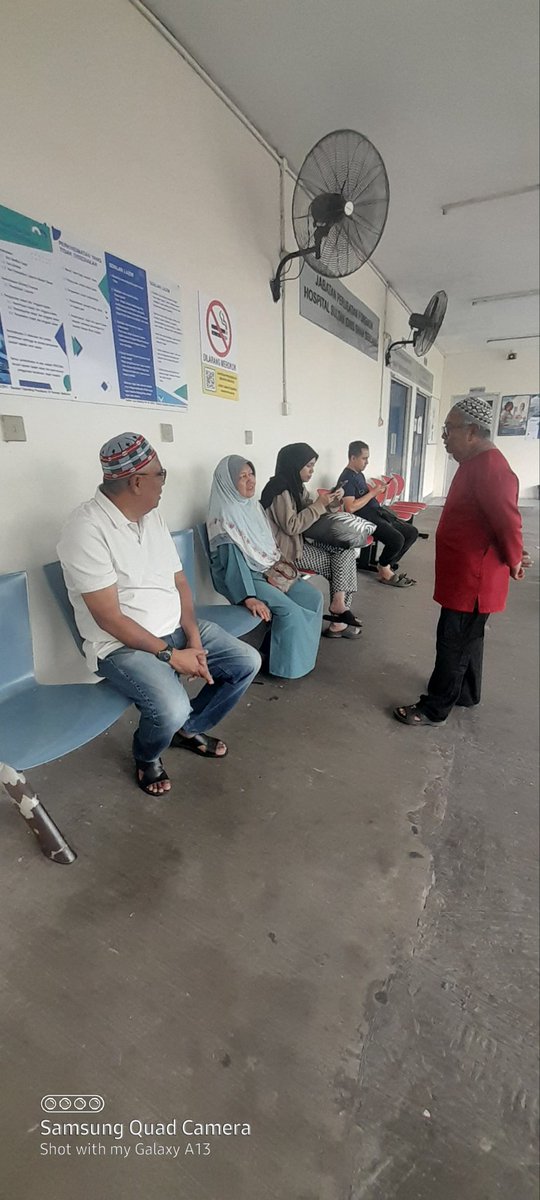 Ziarah keluarga Allahyarham rahim wahab di forensik hospital serdang mantan exco pemuda umno bhg hulu langat ketika sy jadi ketua pemuda umno bhg. Semoga roh arwah rahim di cucuri rahmat oleh Allah swt aamiin
