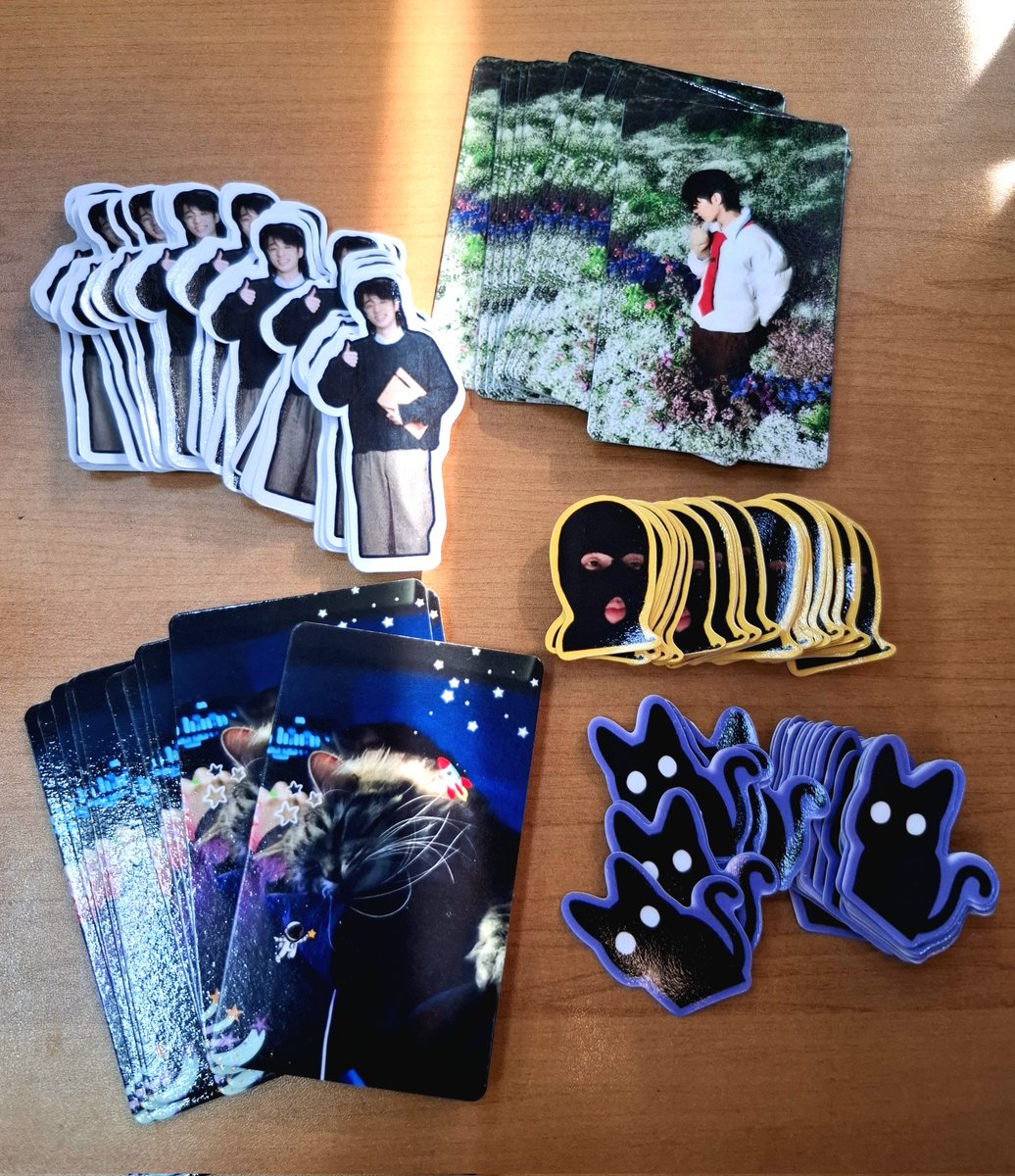 rinkavely's tweet image. Fan support by meeee @rinkavely for eaJ 1/9 Tour in Manila 

These may not be much, but I want to give fanmade photocards and stickers. I&apos;ll be at @Jars_PH cse at 11am 🫶

You can comment or dm so i can reserve some for u 🫶

#eajinmanila #eaJPark #eaj1over9