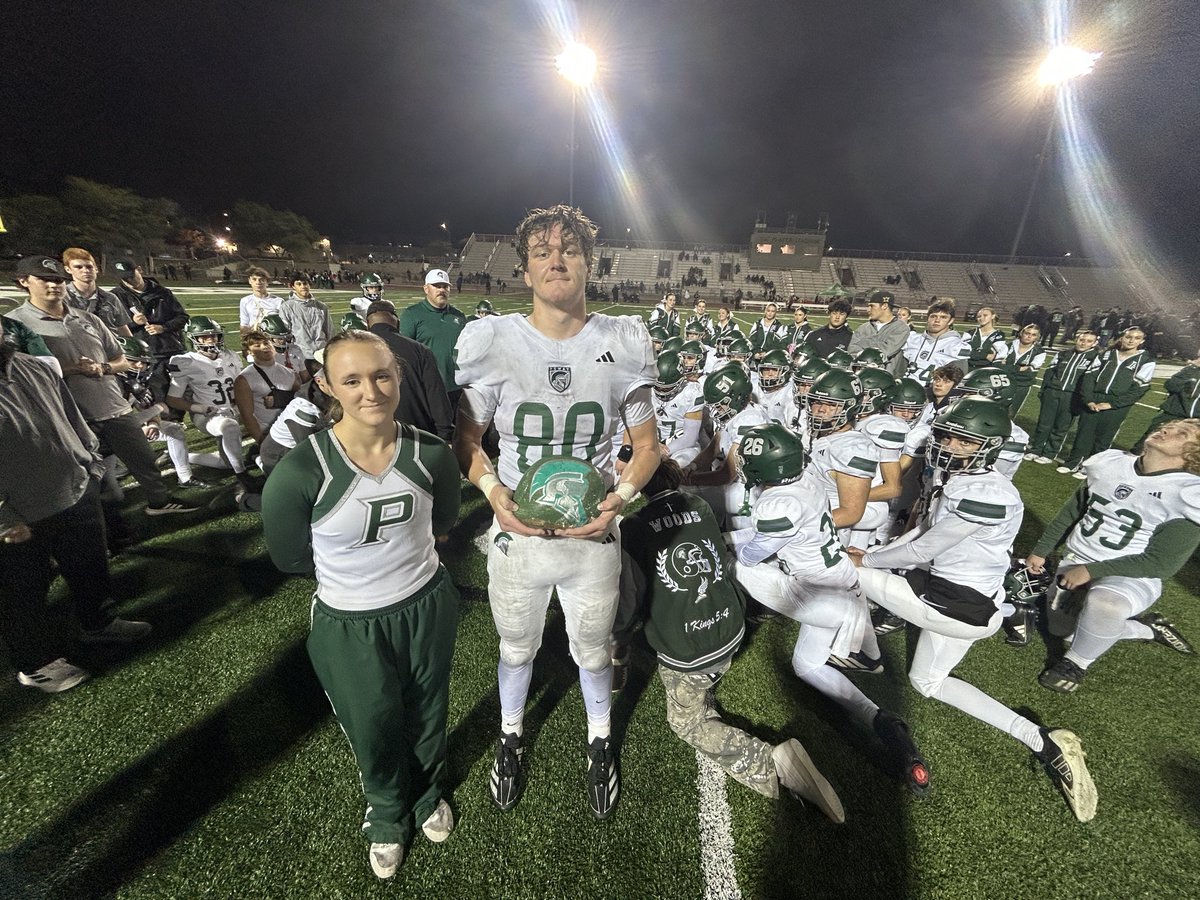 Congratulations to our Rock Award winner in a playoff game at Lincoln: #80 James Clifford