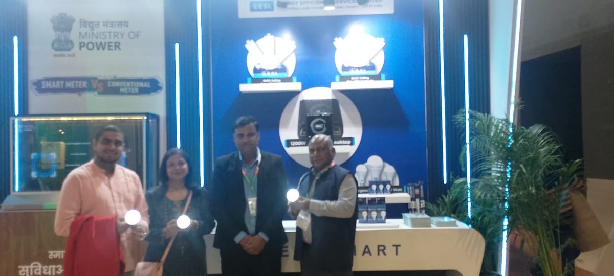 EESL_India's tweet image. EESL Mart at the Ministry of Power Pavilion is drawing an impressive number of visitors at IITF 2025, with many stopping by to explore our energy-efficient solutions. 

The increasing interest is making our pavilion a vibrant and engaging spot at the event.