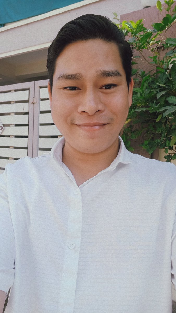 dharmajeetchak's tweet image. “Smiling is the best way to face every problem, to crush every fear, to hide every pain.” ☺️

Sabi paresani, shomossayo ke bis main Muskan Chehra he sabse best upai hota hai upna dukh-takleef ko chupane ka. 😥