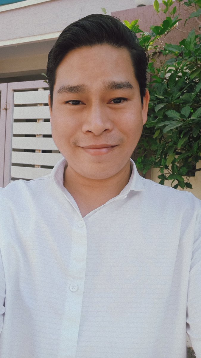 dharmajeetchak's tweet image. “Smiling is the best way to face every problem, to crush every fear, to hide every pain.” ☺️

Sabi paresani, shomossayo ke bis main Muskan Chehra he sabse best upai hota hai upna dukh-takleef ko chupane ka. 😥