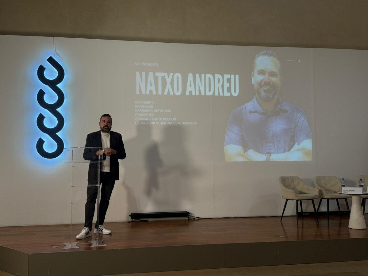 _APPV_'s tweet photo. ¡EN DIRECTO! Jornadas APPV: Reinventando el Periodismo del Futuro 🚀
¡Si no puedes asistir a las jornadas de la APPV y la @GVAIgualtat  #GeneralitatValenciana, síguenos por streaming
👉 CONECTA AQUÍ AL DIRECTO: https://t.co/ExsHyt2x1v
@natxoandreu #PeriodismoDelFuturo #APPV https://t.co/Q9h4vIWOCC