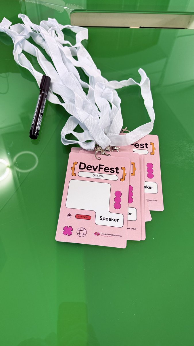 GDGGirona's tweet image. Comencem el #DevFest Girona 2025

#GironaDevFest2025