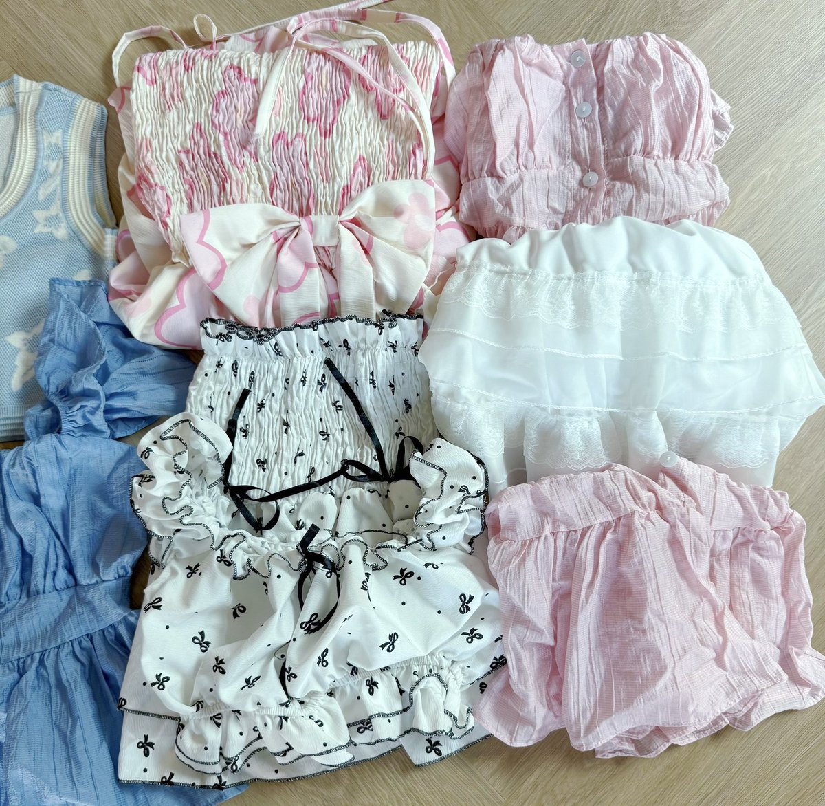 sweetybellez's tweet photo. ส่งต่อ เสื้อผ้า มือ 1/2 
🧸มี Pomelo , swana และแบรนด์อื่นๆด้วย มาส่งต่อราคาน่ารักๆงับ

🛒ค่าส่งเหมาๆ 40 .- / foll+ปัก 35.-

#เสื้อผ้ามือสอง #เสื้อผ้ามือสองสภาพดี #ส่งต่อเสื้อมือสอง #ส่งต่อเสื้อผ้ามือ2 #โล๊ะตู้เสื้อผ้ามือสอง #โล๊ะตู้ #ส่งต่อเสื้อผ้า https://t.co/IKddWQyLOb