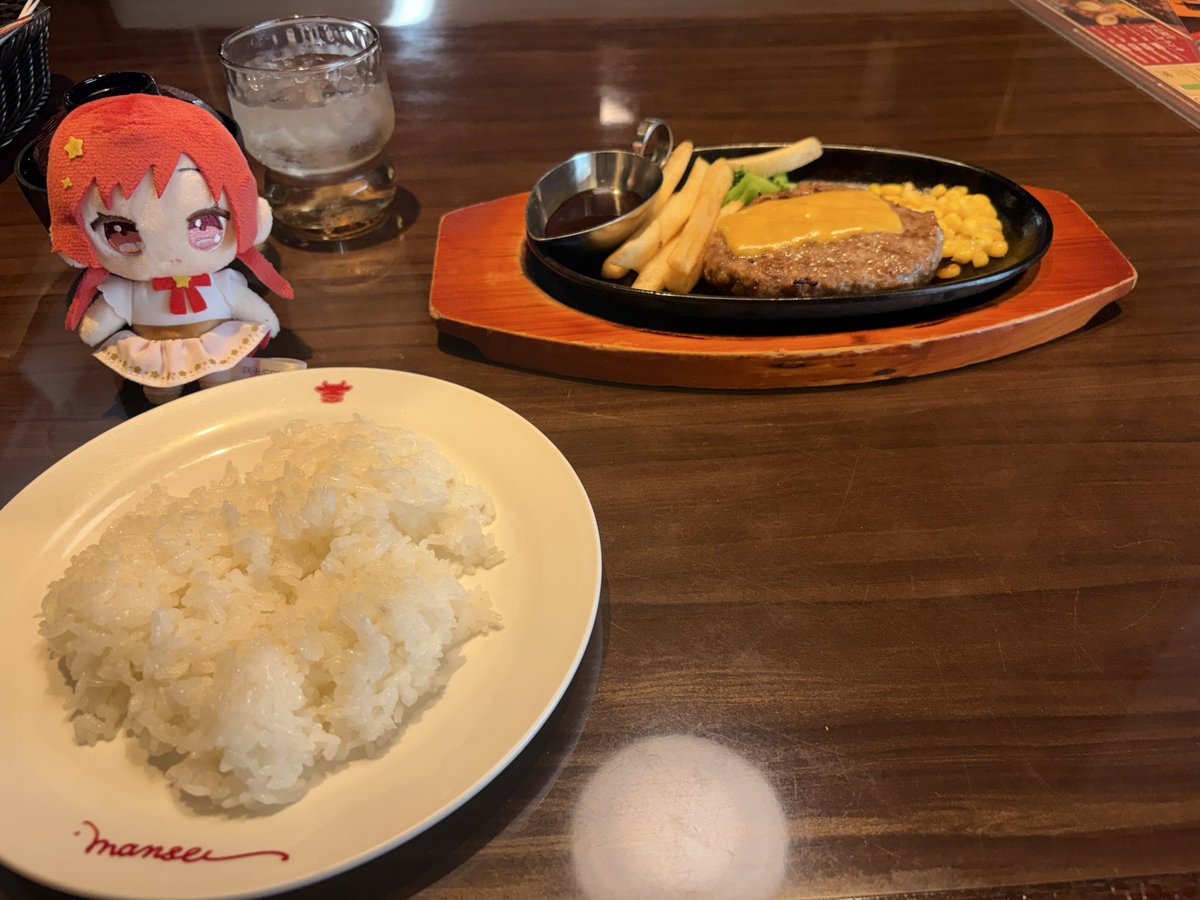 Meguchannohi's tweet photo. ハンバーグおいしかったね https://t.co/HAGdE4TG4V