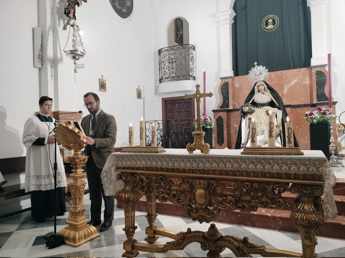 Ayer celebramos la Santa Misa de Réquiem por nuestros hermanos difuntos. Nos unimos en oración para que el Señor los reciba en su paz y conceda consuelo y esperanza a sus familias. ✝️🕯️