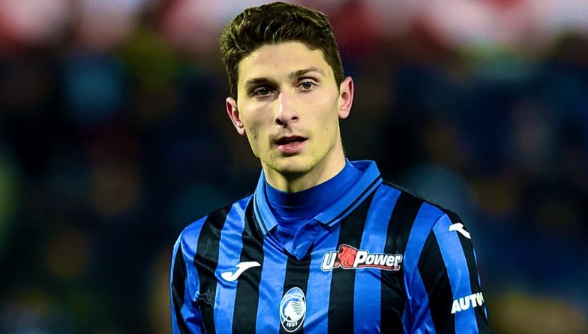 الإيطالي ماتيا كالدارا أعلن اعتزاله كرة القدم كلاعب ، ذلك في سن 31 عام 🇮🇹…