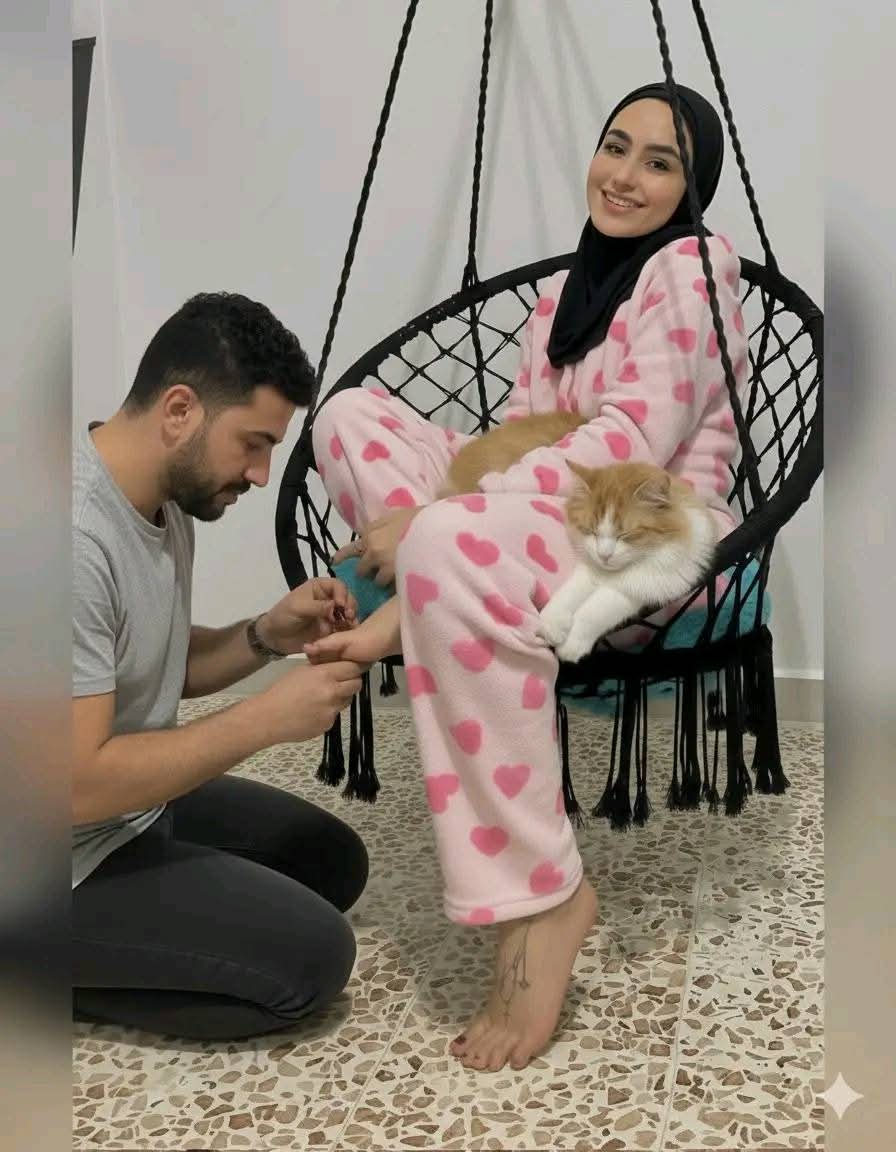 أنا ما بكتب عن المرأه من باب المجاملة أو عشان ضيع وقتي .. انا بكتب عنها لأنها قضيتي الاهم في حياتي ..بشوفها جوهر الحياة ومصدر القوة ..انا منحاز للمرأه واناصرها كمان يناصر الانسان نفسه ..المرأه إيمان ..ايمان بأن العداله تبدأ من عندها والنهوض لا يكون الا بها♥️👑 
#سيادة_المرأه 👑♥️