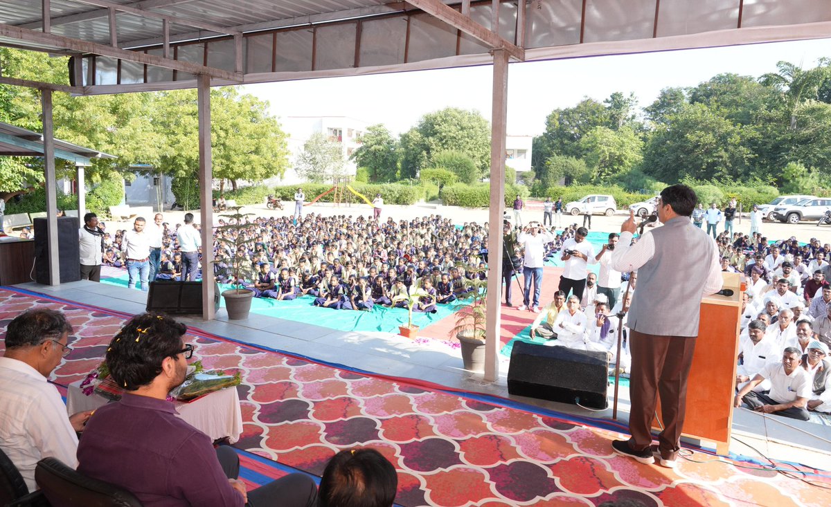 Shared a midday meal with children in Bhabhar, today. Weekly visits by Vav–Tharad district officers to schools and Anganwadis will now ensure better meals and a stronger learning atmosphere.