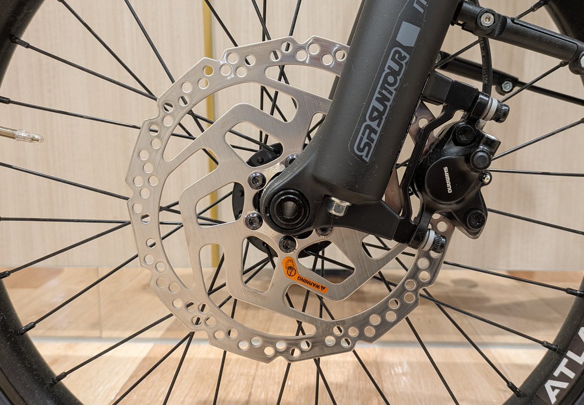 ys_funabashi's tweet photo. BLACK FRIDAYでTERNのE-BIKEで「HSD P9」が55％OFF！で店頭に並んでいます！！

カラー：サテンブラック/デューン/タラゴン
推奨身長：150-195cm前後(ワンサイズ)
価格：427,900円(税込)
⇓
ブラックフライデー価格：55％OFF！ 192,500円(税込)！！

#TERN #ワイズロード #ysroad #千葉県 #船橋 https://t.co/WkmGEnGGJh