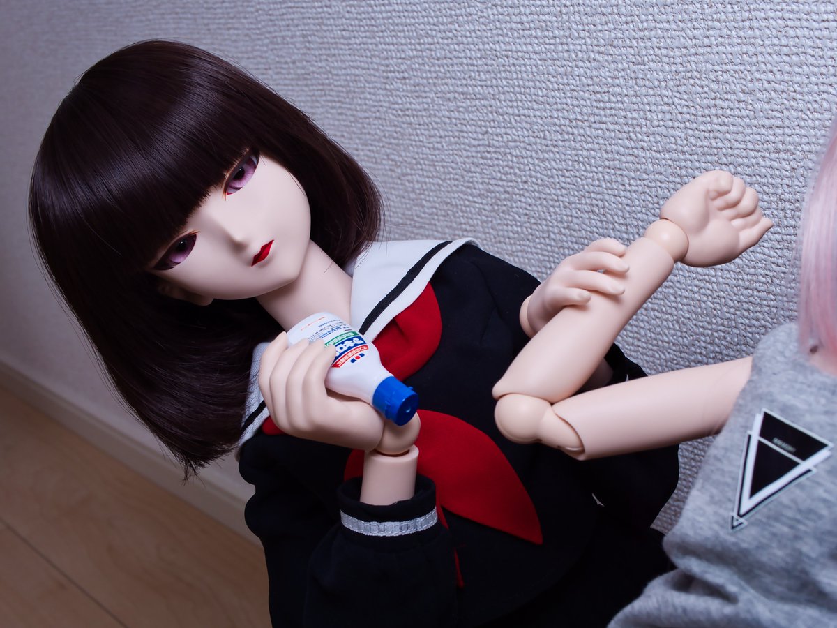 ヌ氏のウィッグは「スプレー使わんほうが逆に綺麗になるんじゃないか」と思い完全スプレーレスでやってきたものです