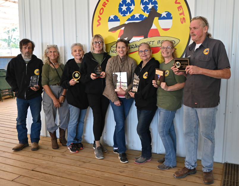 84DogsHelp's tweet image. Meet some of the volunteers who match rescue dogs with disabled veterans. Train, care, or support behind the scenes — every hour brings hope. Join us: Visit workingdogsforvets.org/volunteer-oppo…  #Veterans #RescueDogs