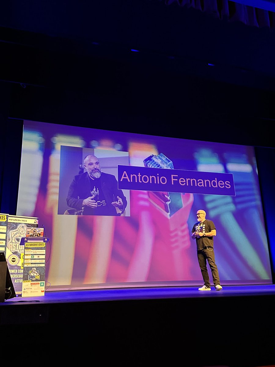 Continuamos con Antonio Fernandes <a href="/afernandesvigo/">Antonio Fernandes</a> y su charla Hablando con el pasado