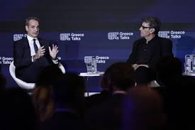 Ο Μπέζος δεν ήταν αυτός που είχε δηλώσει ότι δεν μπορεί να συνομιλεί με ηλίθιους; Άλλαξε γνώμη;