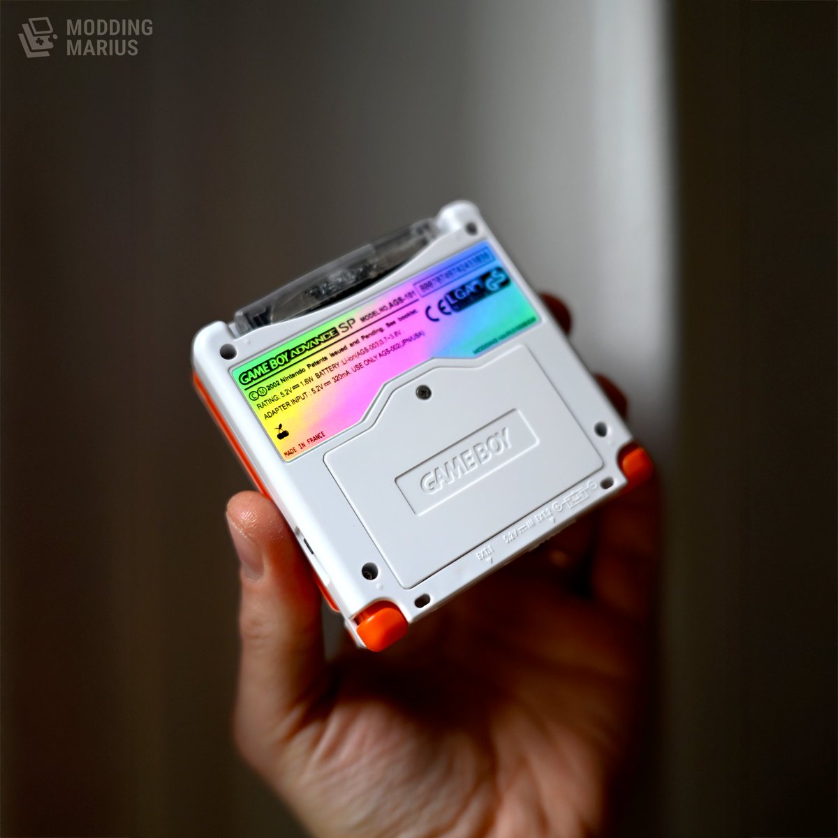 moddingmarius's tweet image. ⚪ 𝗚𝗮𝗺𝗲 𝗕𝗼𝘆 𝗔𝗱𝘃𝗮𝗻𝗰𝗲 𝗦𝗣 🟠

New Nintendo 2DS XL vibes

---⚙️---
- IPS FunnyPlaying
- USB-C
- Batterie Makho
- Mod son
- Sticker de @SakuraRetroModd

🐾