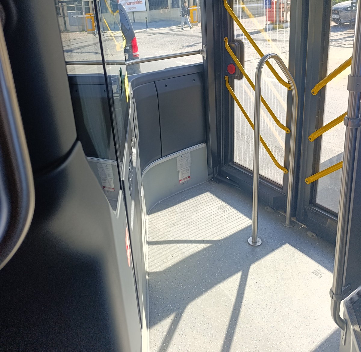 mlsdu12's tweet image. Eminönü toptancıya gidiyoruz 📦
Ürünleri okadar hızlı bitiriyorsunuz ki 
💖💖💖💖💖💖💖💖💖💖
Bir gelsen bir görsen sersefil halimi her yerde hüzün var hayalin yetmiyor 😂😂😂