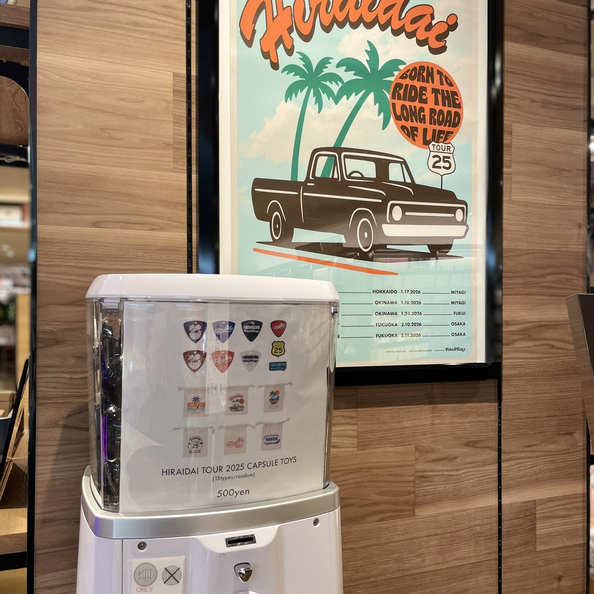 シンガーソングライター  #平井大 さんのツアー「HIRAIDAI TOUR 2025」開催を記念したPOP-UP SHOPを開催中です🌴🎶

LIVEグッズからPOP-UP SHOP限定のアイテムまで、LIVEと合わせてぜひお楽しみください☺️✨

🗓11月15日(土)～28日(金)
※ 商品の取り置き、事前予約は承っておりません。

#名鉄百貨店