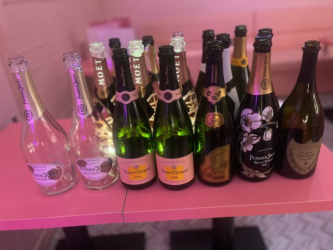 PINK MONSTER 梅田店のツイート