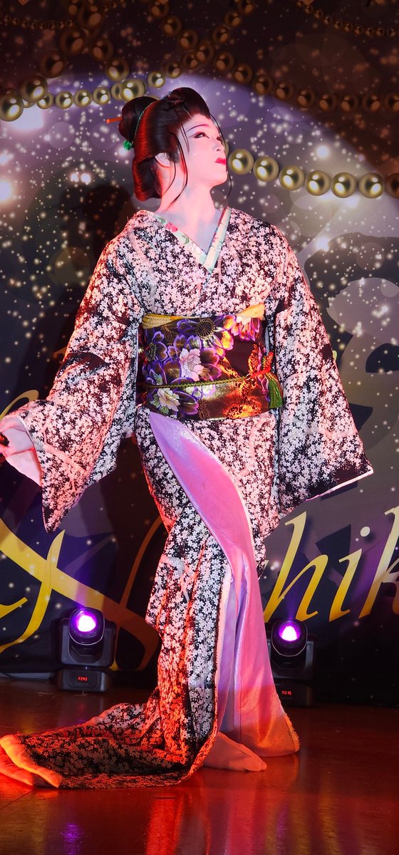 【KA08】女形 着流し 紫 花柄 ポリ 着物 大衆演劇 KA08】女形 着流し 紫 花柄 ポリ 着物 大衆演劇