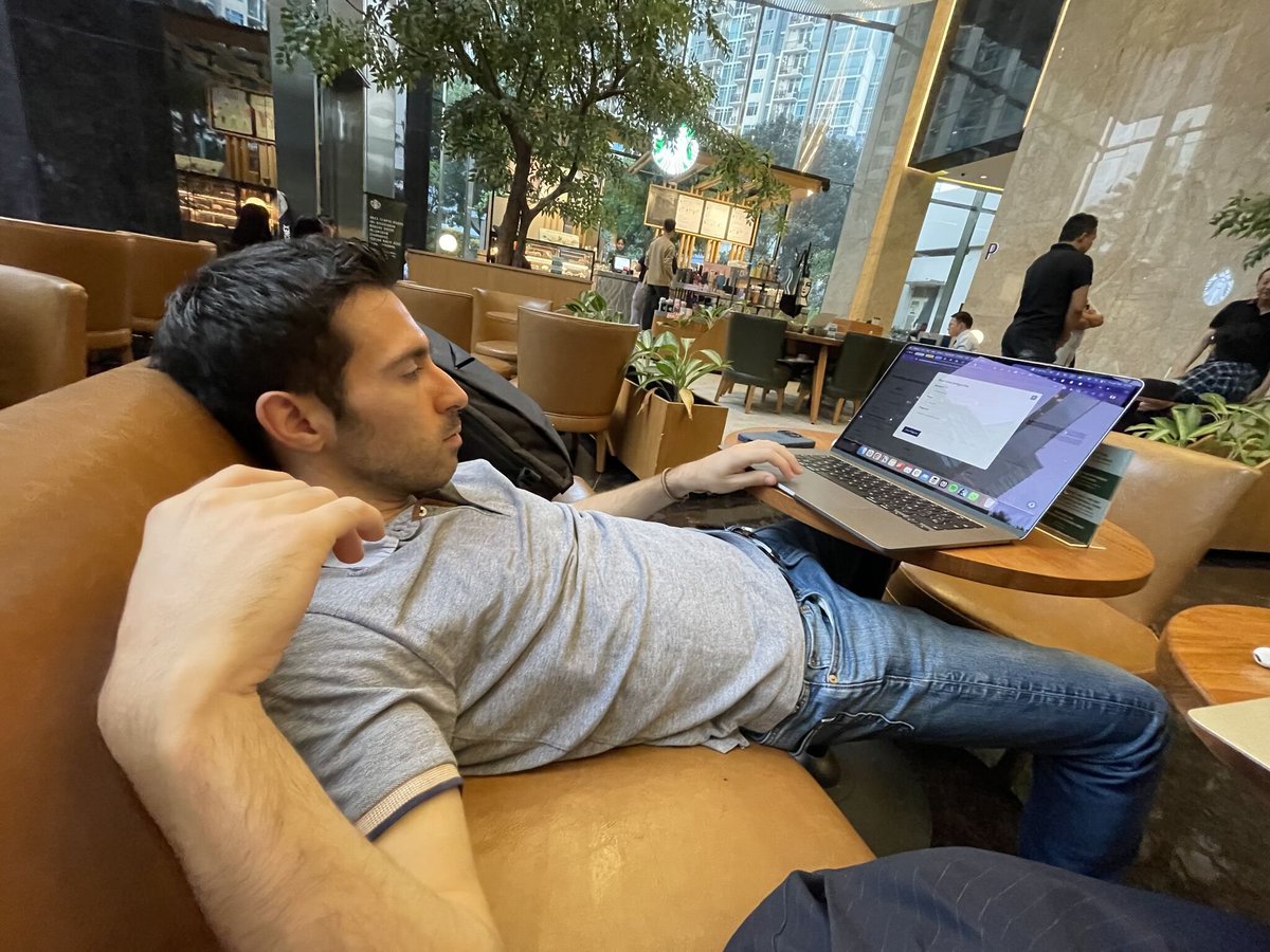 EnricBaltasar's tweet image. I just launched my first AI tool to help devs make their GitHub repos more visible.

Top 3 on Product Hunt today so far.

Inspired by @marc_louvion