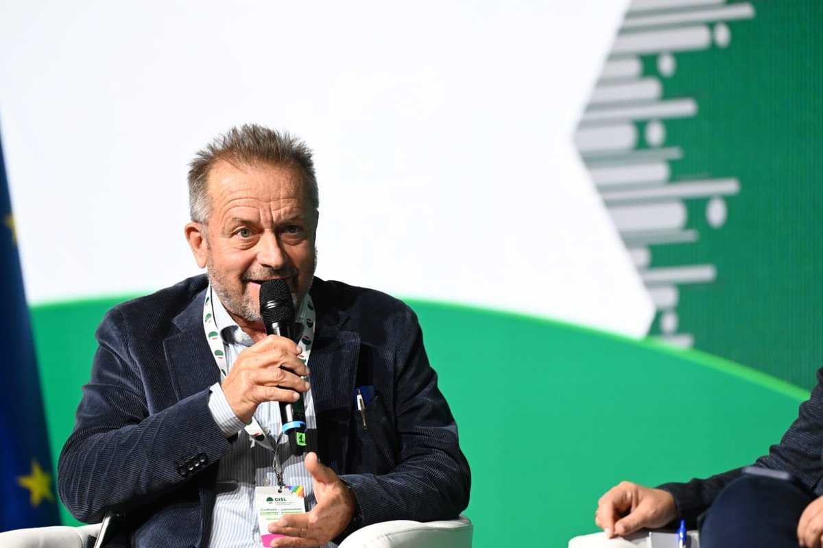 CislNazionale's tweet image. All’Assemblea nazionale #Cisl la  forte testimonianza di #LorenzoCremonesi, inviato di guerra del @Corriere, e le riflessioni di @VEParsi1, Professore ordinario Università del Sacro Cuore di Milano, per una pace sostenibile e duratura.

#MaratonaPerLaPace #CISL