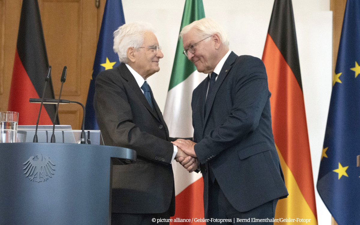 🔴 Qui in diretta dalle 16:00: la consegna del “Premio dei presidenti per la cooperazione comunale tra 🇩🇪 e 🇮🇹". 
Seguite la cerimonia #live in lingua 🇮🇹 con il Presidente della Repubblica Sergio Mattarella e il Presidente Federale Frank-Walter Steinmeier!👇