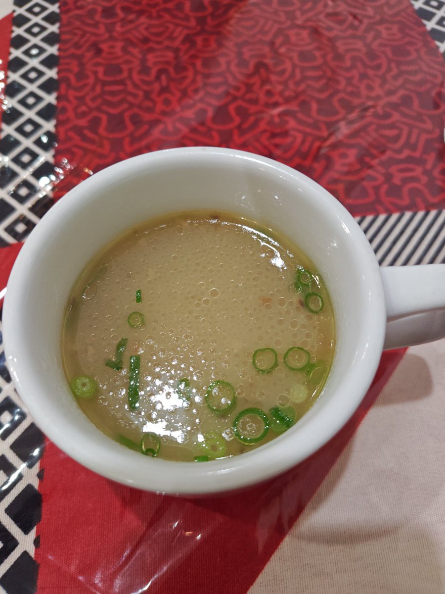 keiziizie's tweet photo. #Saffronkitchen
本日は、古市橋駅前のSaffronkitchenさんへ 夜は初訪です✨
広島で一番カレーの美味しいお店ではないかと思ってます。
夜のリーズナブルなセットメニューは
ありがたいです😊
デビセット ¥1080−
ナンの大きさも半端ないです✨
謎のスープ、ピクルス、パパド、サフランライス https://t.co/t2t4b6HzwL