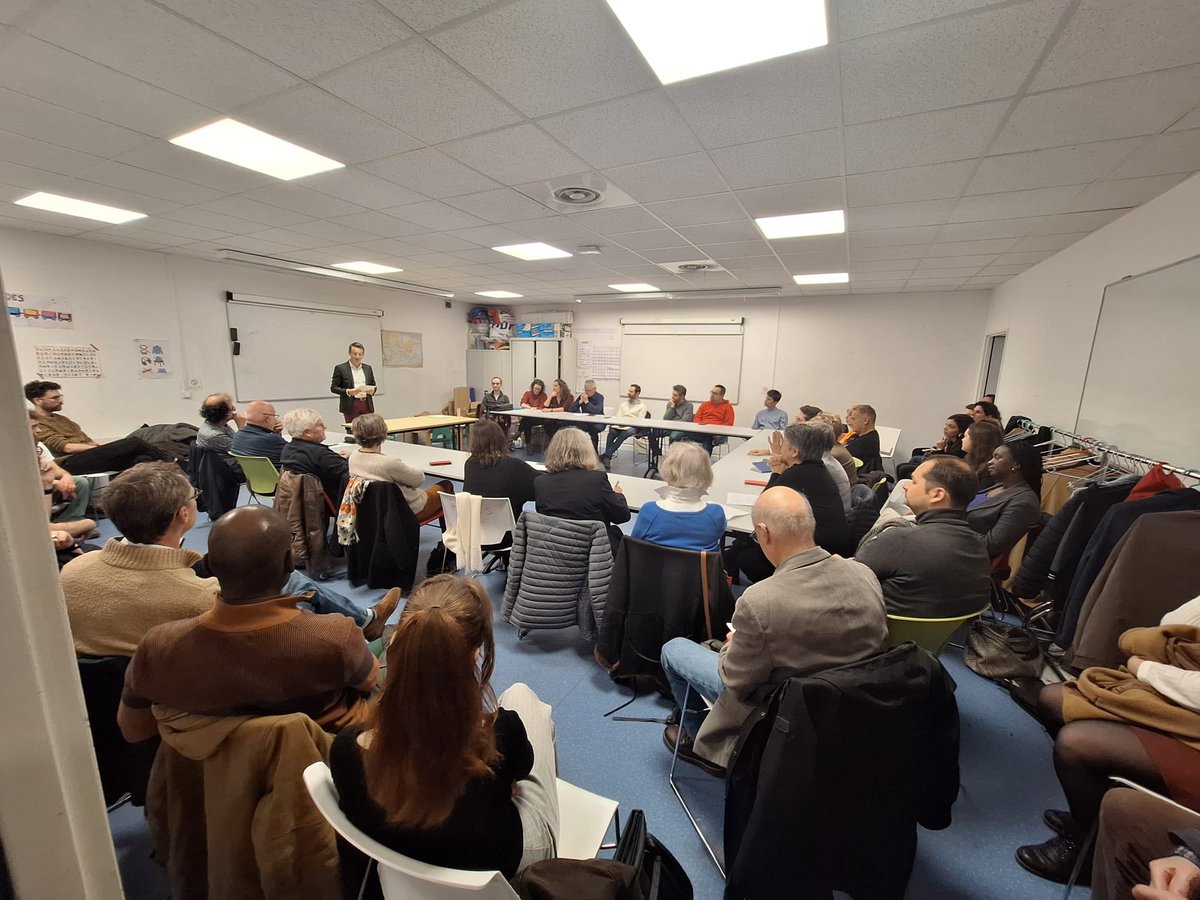 PSIssy2's tweet image. Un beau lancement de la campagne Issy écologique et sociale hier soir 🚀
Avec de belles ambitions présentées par les co-listiers autour de Mathieu Morel