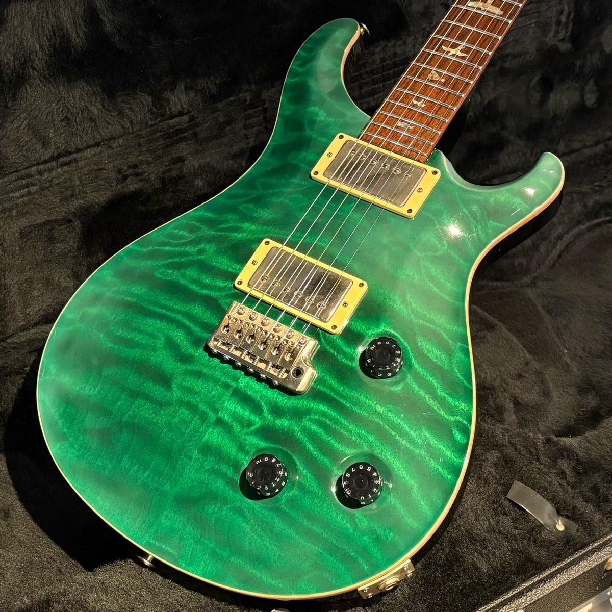 ギタプラ】【ハイエンドフロア】 PRS Custom 22 Quilt 10TOP -Emerald