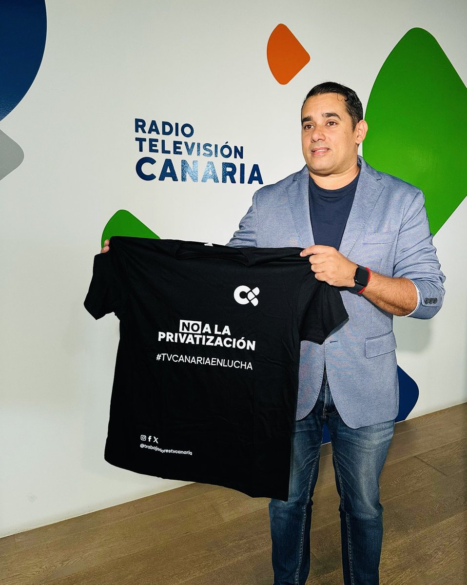 🫶🏼 Mi total apoyo a todos los trabajadores y trabajadoras de la Televisión Canaria, en su lucha por evitar la privatización de la nuestra. 

NO a la privatización 

#tvcanariaenlucha