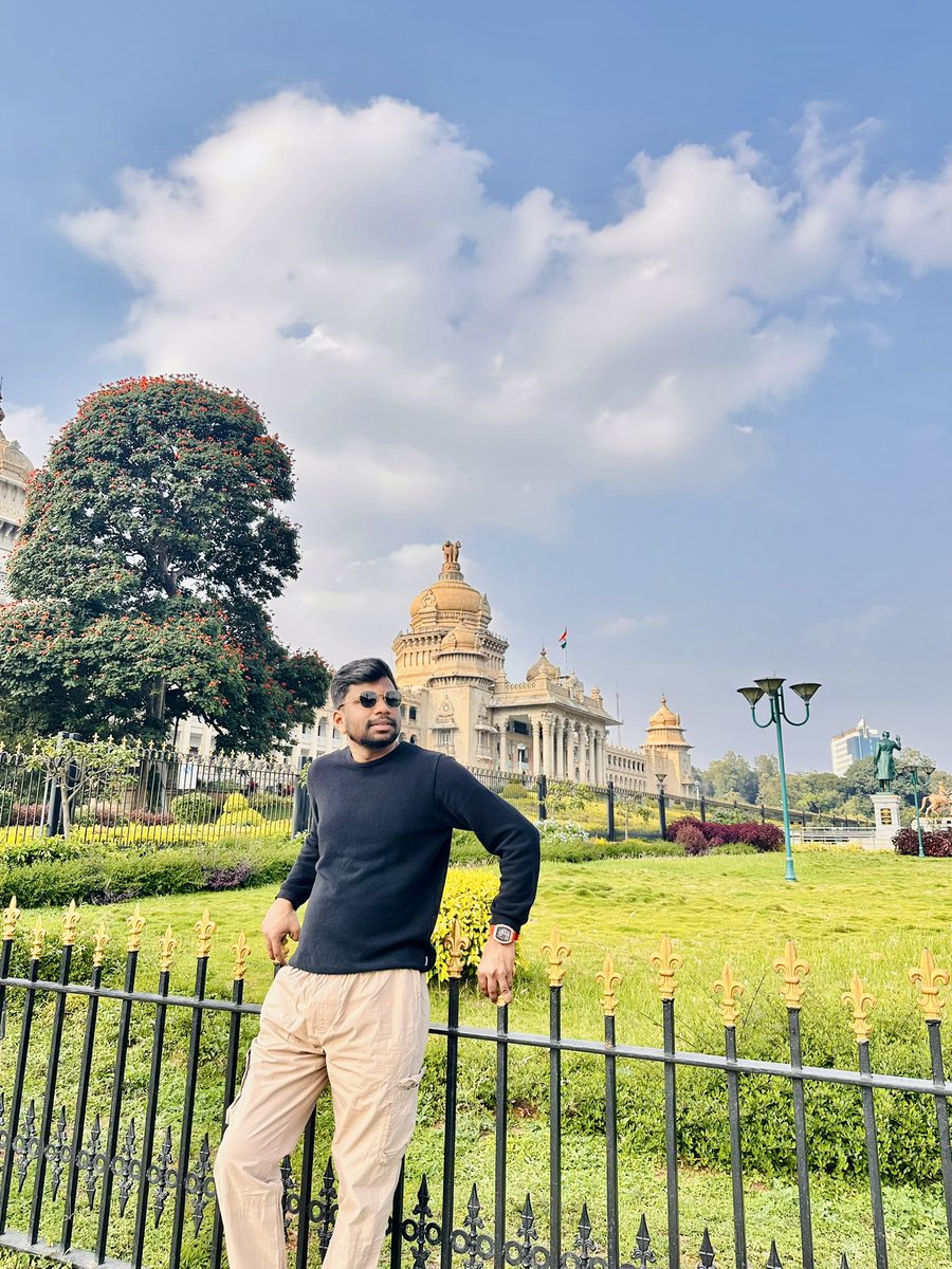 ShaileshASP's tweet image. Government Work Is God’s Work” is famously inscribed on the grand facade of the Vidhana Soudha in Bengaluru, Karnataka. It signifies the ideal that public service and governance should be treated with reverence, integrity, and a sense of higher responsibility.