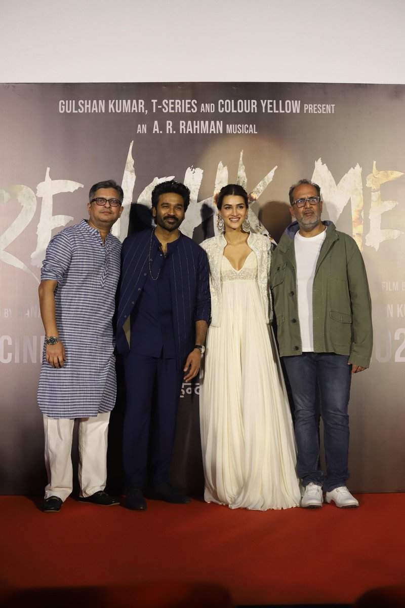 kayaldevaraj's tweet image. A magical evening celebrating the world of Tere Ishk Mein ✨ Take a look at these pictures from the trailer launch event held in Mumbai last night 📷

An @arrahman Musical 🔥

@dhanushkraja @kritisanon @aanandlrai #HimanshuSharma #KrishanKumar @Irshad_kamil @neerajyadav911