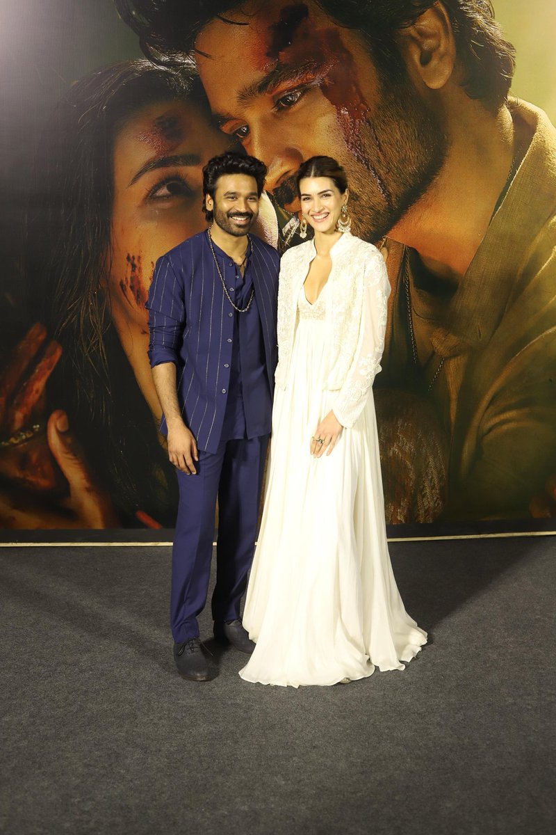 kayaldevaraj's tweet image. A magical evening celebrating the world of Tere Ishk Mein ✨ Take a look at these pictures from the trailer launch event held in Mumbai last night 📷

An @arrahman Musical 🔥

@dhanushkraja @kritisanon @aanandlrai #HimanshuSharma #KrishanKumar @Irshad_kamil @neerajyadav911