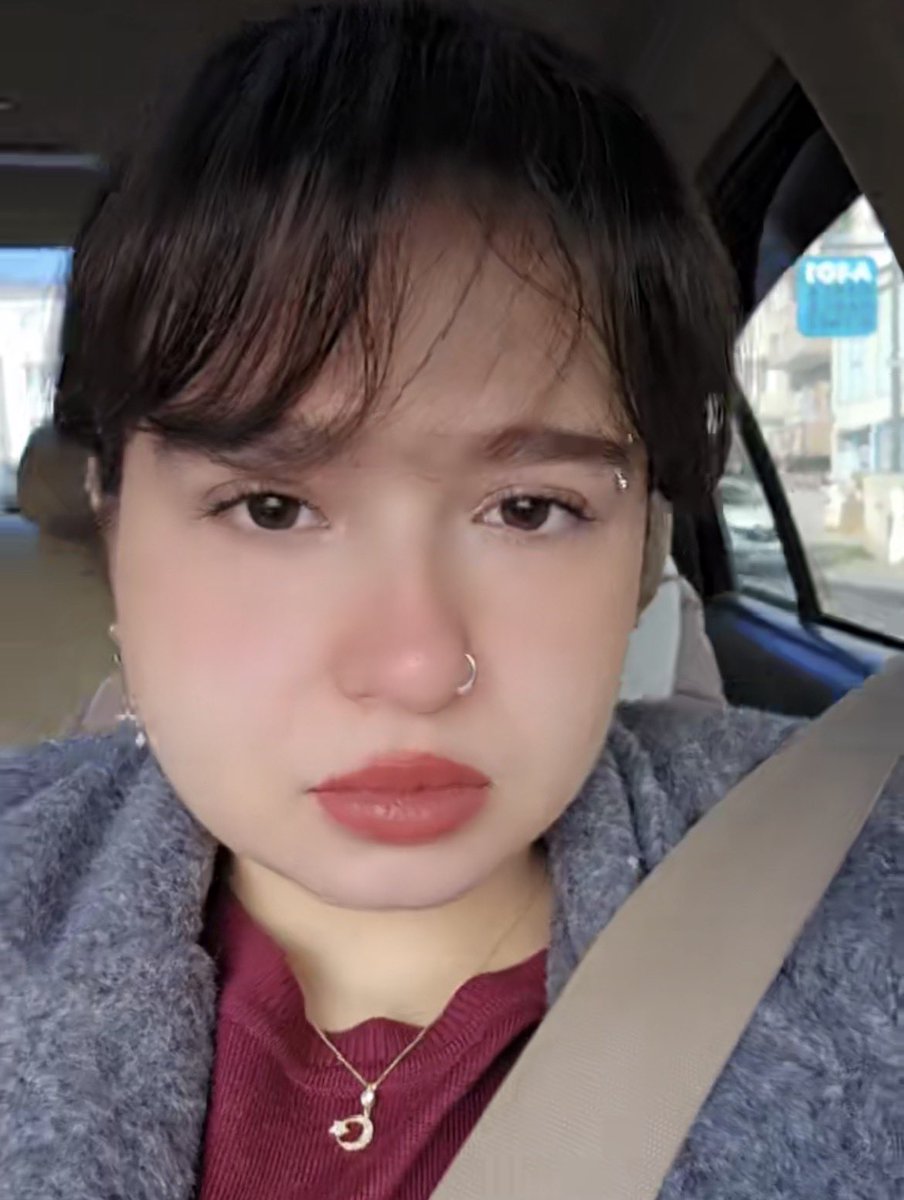 BONE CİNSİYET DEĞİŞTİRMİŞ

<a href="/erayozkenar/">Eray</a> #KNGLSocial