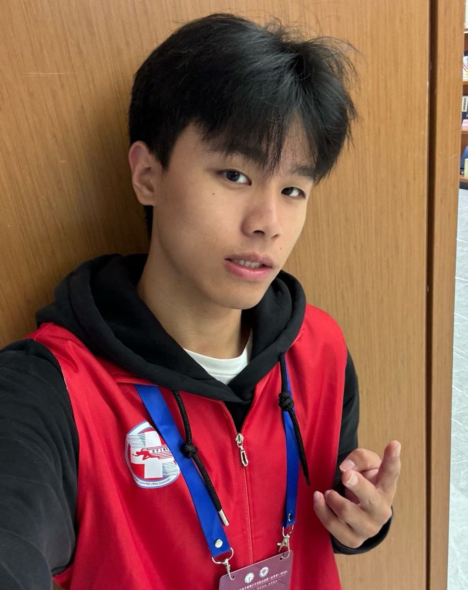 DIPENSH40433164's tweet photo. 周六休假附近的哥哥有男朋友吗   男大实习生想艹领导骚穴  性瘾来了  有哥哥来扮演我领导吗   硬起来想进入你身体  太硬了想吃😋我大肉棒吗   附近哥哥想吃的来私我  #同城附近私聊可月 https://t.co/zKcB0PAFct