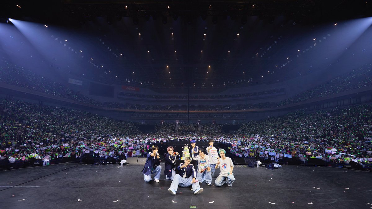 CHQNLE's tweet image. I still can't believe how big the crowd was last night. It feels like a dream. Thank you so much for filling the arena and making all our hard work feel so special. Every moment on that stage with you all is the best part! Next stop... 🚀