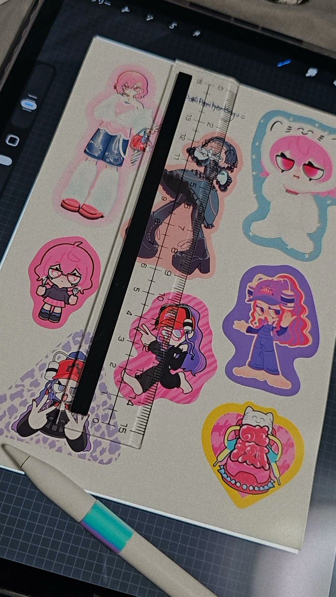 pariparihanbagu's tweet image. 雑なネットプリントのおしらせ。
🤍AKY8TE93NF
🤍毎度の事ながらフチあり印刷じゃないとゴミになります言うこと聞いてお願いまじで
🤍色味やサイズは2枚目から汲み取ってね
🤍L判はiPhoneに詰めたい方オススメ、2L判はiPhonePro、GalaxyUltra、iPadや手帳に貼りたいの方にオススメのデカさです！