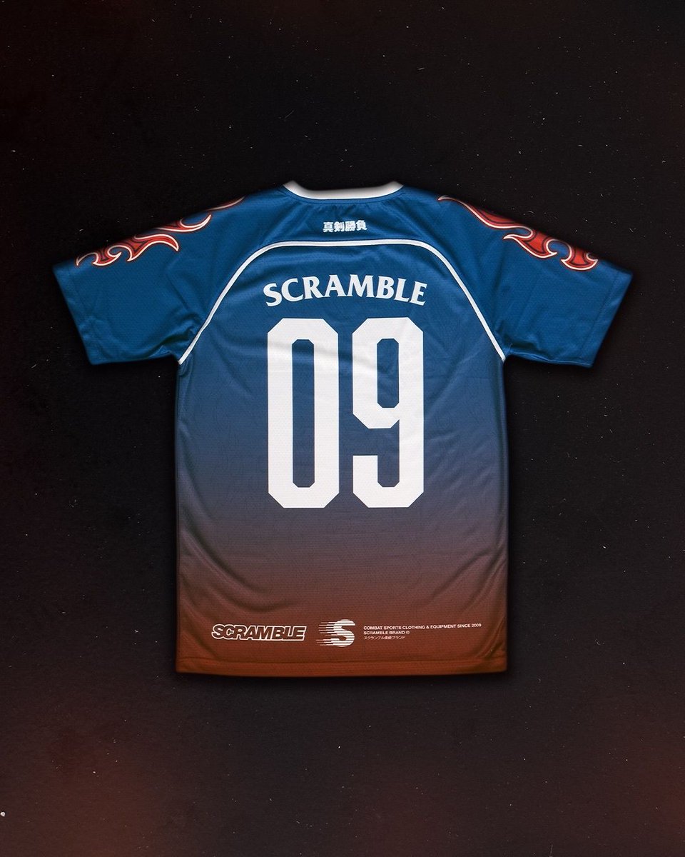 SCRAMBLEJP's tweet image. 🔥 新作DORAI トレーニングTシャツ 登場！ 🔥
「1998」シリーズ が 🔥FIRE🔥 と ❄️ICE❄️ の2カラーで登場！
あなたはどっち派⁉️ 👀

💥 発売中! 💥
